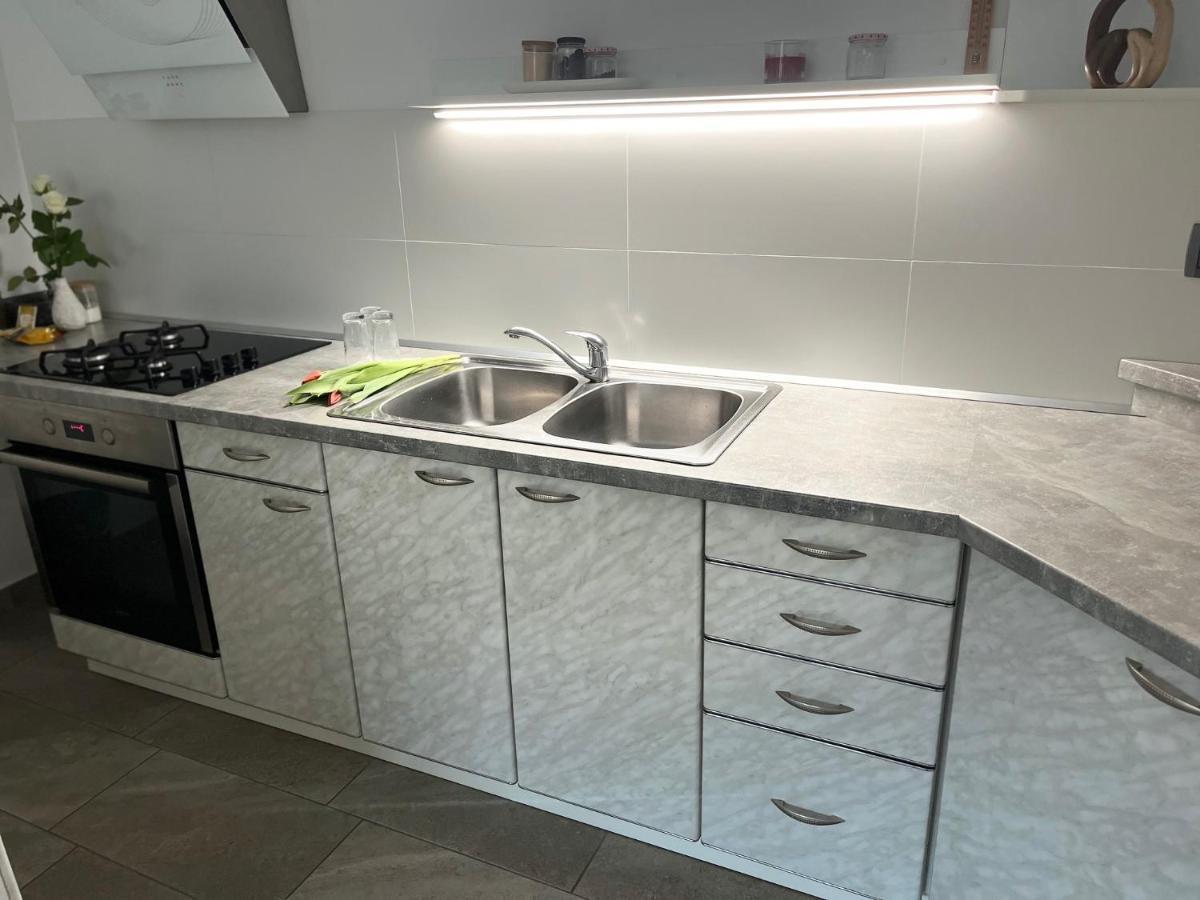 Apartma Ksela Mala Nedelja المظهر الخارجي الصورة